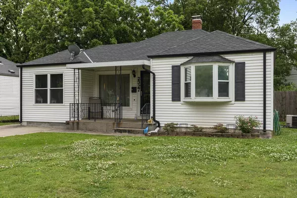 2327 E Aloma St, Wichita, KS 67211