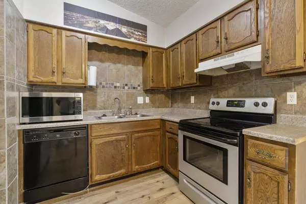 5432 S Santa Fe St, Wichita, KS 67216