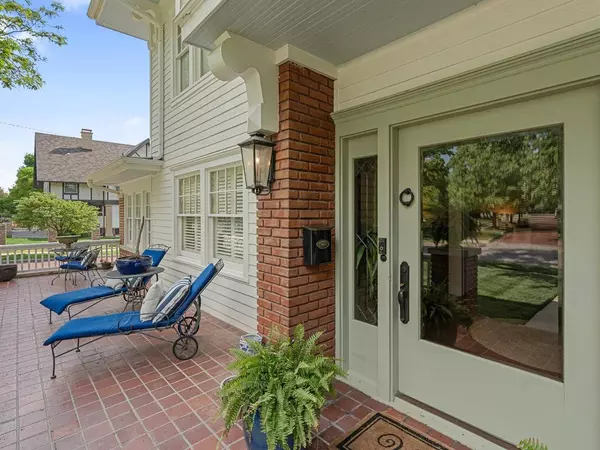 251 S Clifton Ave, Wichita, KS 67218