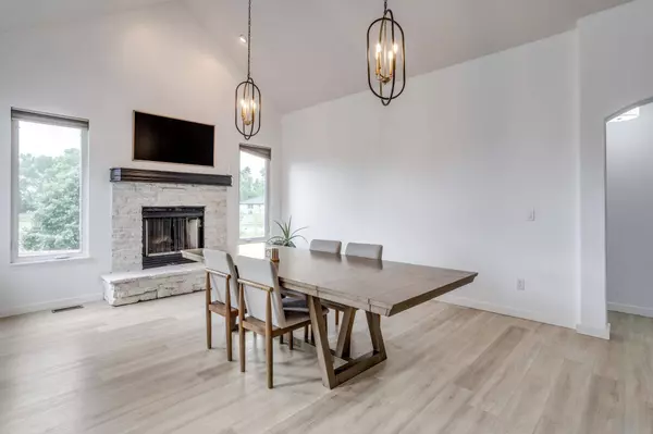 2340 S Mckenzie Ct, Andover, KS 67002