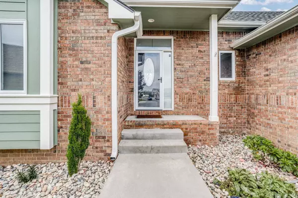 2340 S Mckenzie Ct, Andover, KS 67002