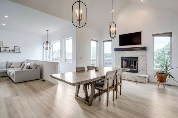 2340 S Mckenzie Ct, Andover, KS 67002