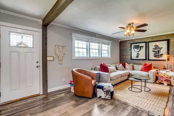 992 E 121st Ave N, Belle Plaine, KS 67013