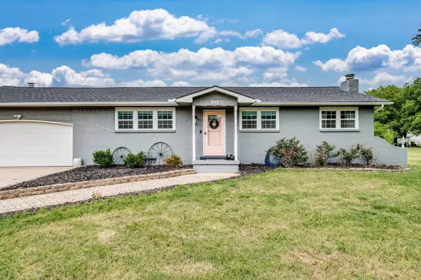 992 E 121st Ave N, Belle Plaine, KS 67013