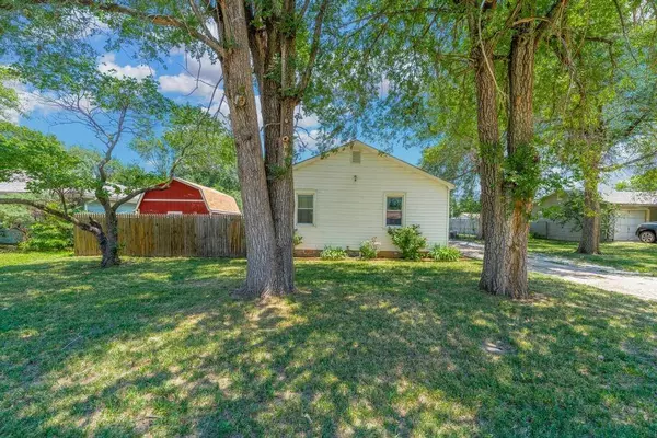 1623 N C St, Wellington, KS 67152