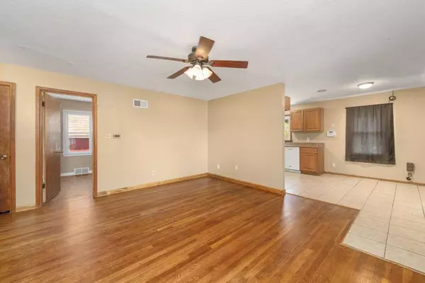 1623 N C St, Wellington, KS 67152