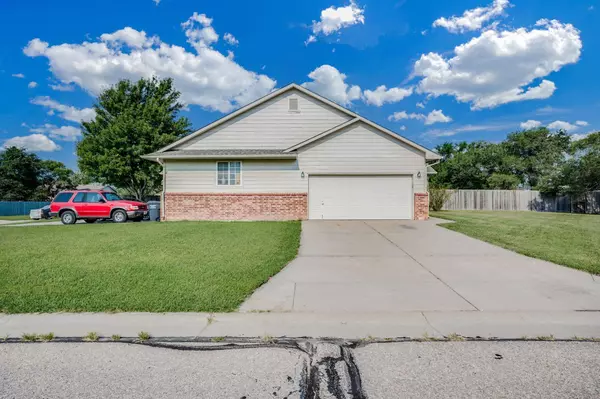 301 N Poston Ave, Rose Hill, KS 67133