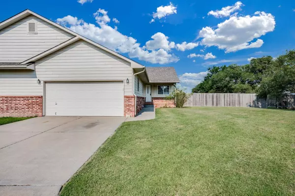 301 N Poston Ave, Rose Hill, KS 67133