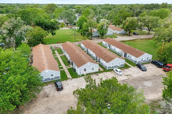 2529-2560 N N Park Place, Wichita, KS 67204