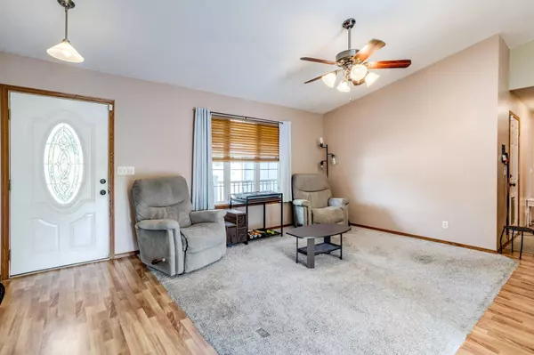 1425 E Longhorn Dr, Derby, KS 67037