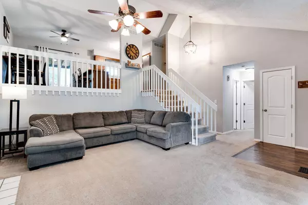 8917 E Scott Ct, Wichita, KS 67210