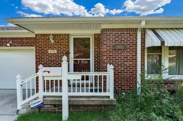 2052 S Volutsia Ave, Wichita, KS 67211