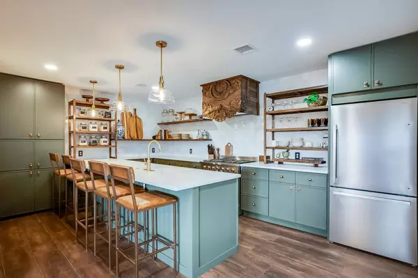 13356 SW 200th St, Rose Hill, KS 67133