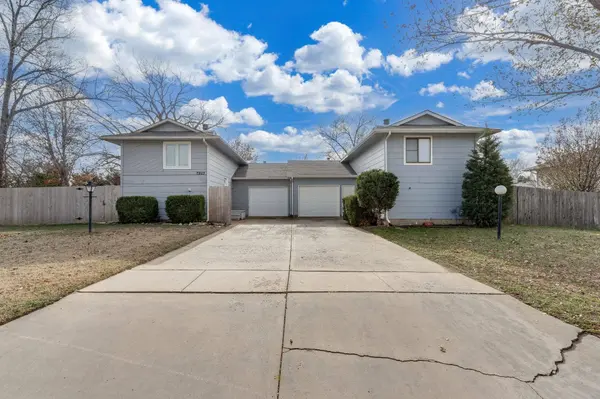 7925 W University Ave, Wichita, KS 67209