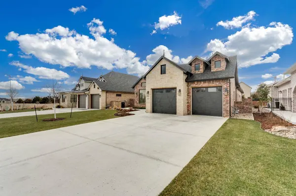 1613 W Rockhill Pl, Andover, KS 67002