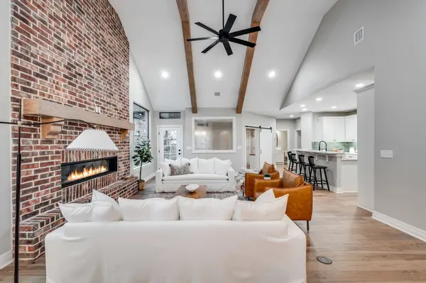 1613 W Rockhill Pl, Andover, KS 67002