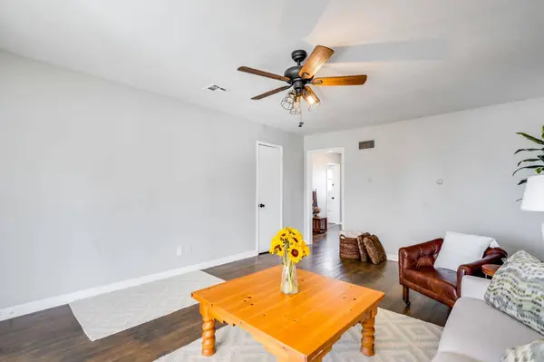 5514 Gramar St, Wichita, KS 67218