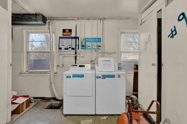 5206 SW 23rd St, Topeka, KS 66614