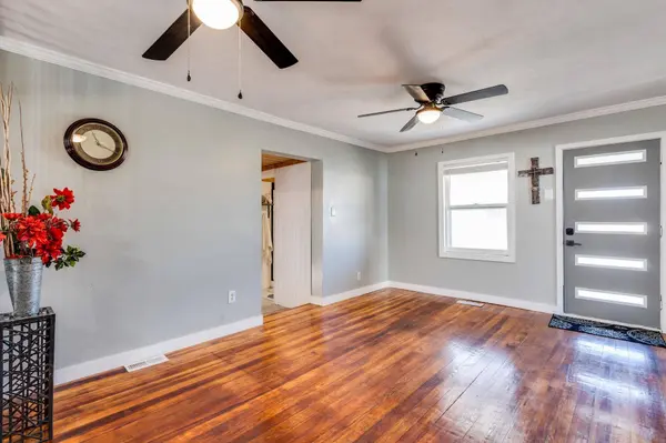 1418 N Monroe St, Hutchinson, KS 67501