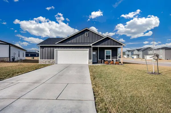 2757 S Cypress Ct, Wichita, KS 67210