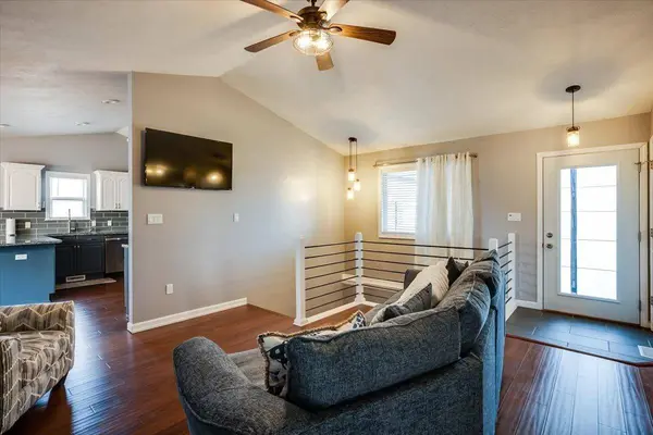 1811 E 26th Ave, Hutchinson, KS 67502