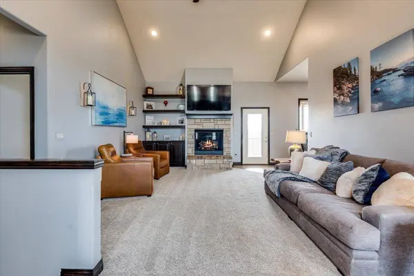 18807 W Hickory St, Goddard, KS 67052