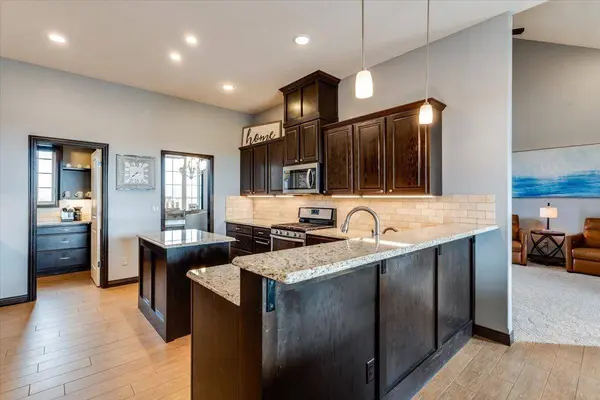18807 W Hickory St, Goddard, KS 67052