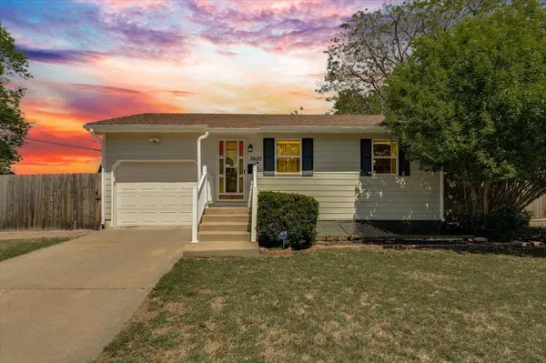 3620 E Longview Ln, Wichita, KS 67218