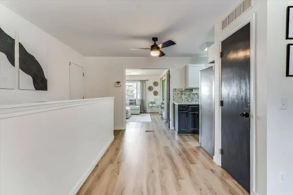 3620 E Longview Ln, Wichita, KS 67218