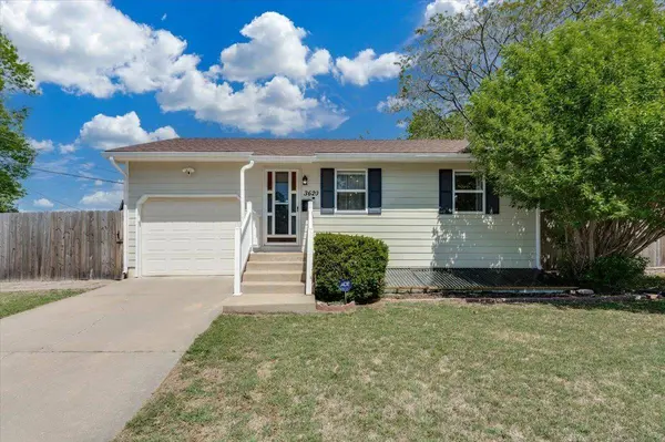 3620 E Longview Ln, Wichita, KS 67218