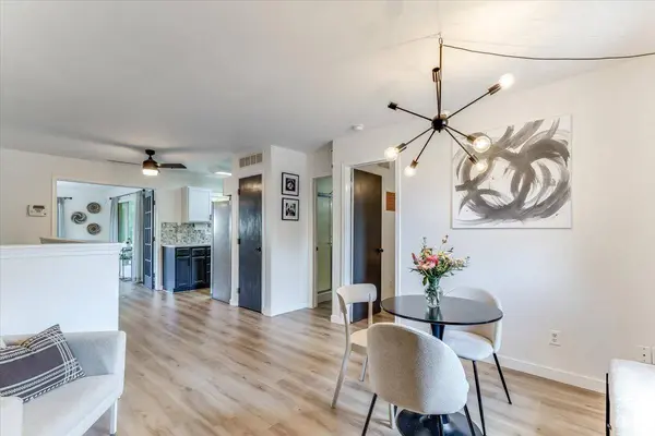 3620 E Longview Ln, Wichita, KS 67218