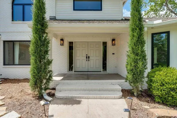 5 N Sandalwood St, Wichita, KS 67230