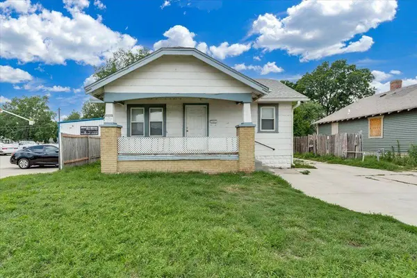 2043 S Broadway Ave, Wichita, KS 67211