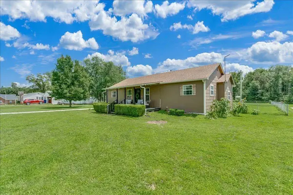 615 E 57th St S, Wichita, KS 67216