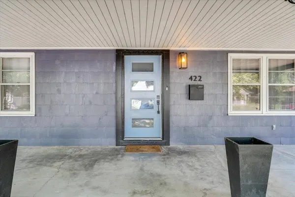 422 N Dodge Ave, Wichita, KS 67203