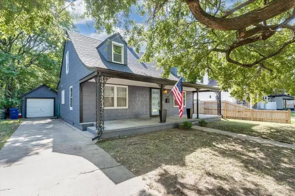 422 N Dodge Ave, Wichita, KS 67203