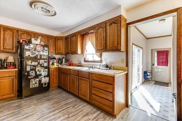 501 Old Main Street, Newton, KS 67114