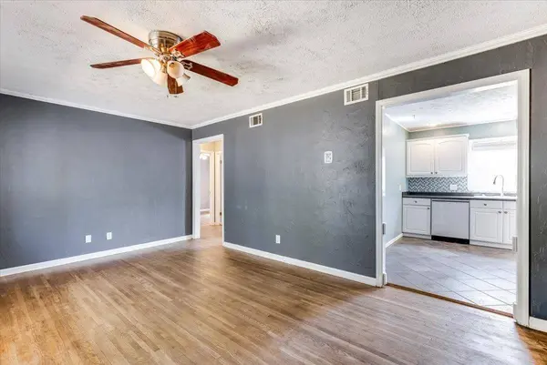 1223 Cloverdale, Park City, KS 67219