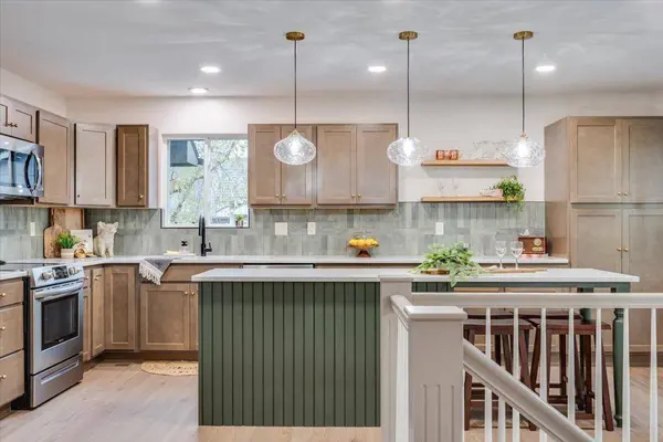 612 N Ridgehurst Street, Wichita, KS 67230
