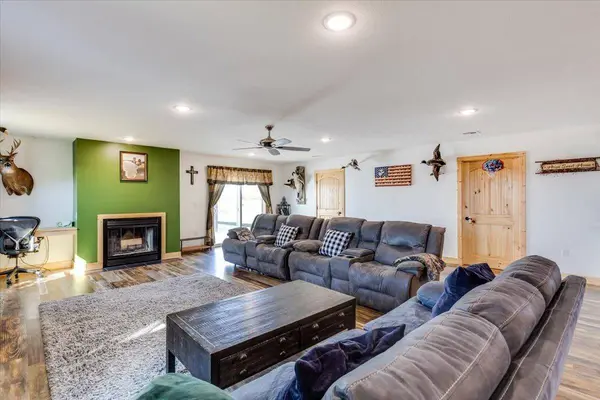 1220 42nd Rd, Udall, KS 67146
