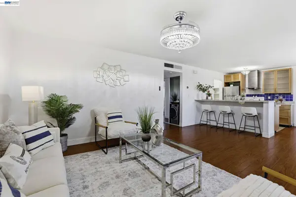 9085 Alcosta Blvd #321, San Ramon, CA 94583