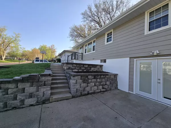 Papillion, NE 68046-2003,721 N Beadle St