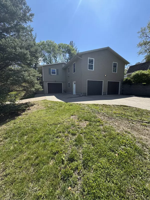 Nebraska City, NE 68410-3239,605 11th Corso