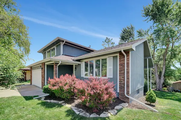 720 Franklin Dr, Crete, NE 68333-2515