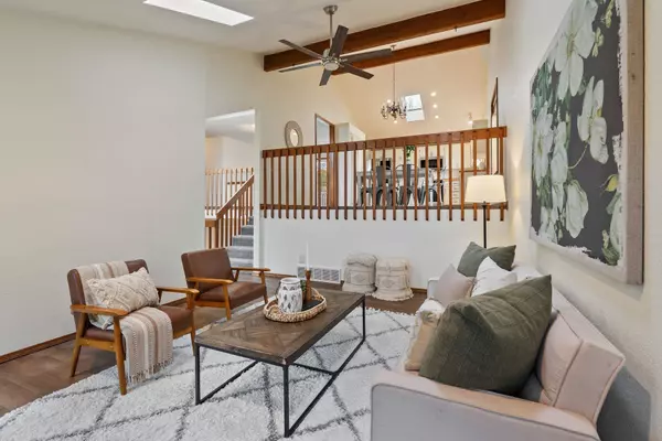 11923 E E Diana Ct, Spokane, WA 99206