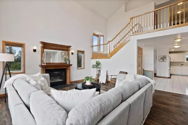 609 E Wild Rose Rd, Colbert, WA 99005