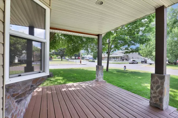 6106 N Howard St, Spokane, WA 99205