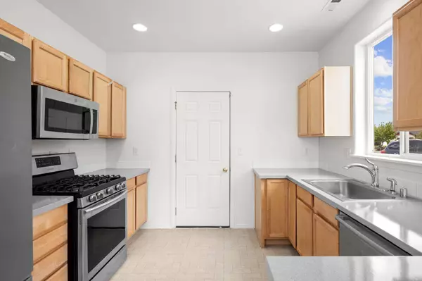 529 S Solar St, Airway Heights, WA 99001