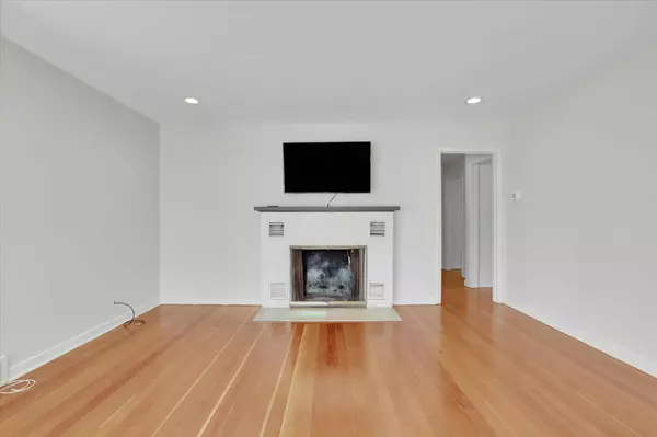 2217 N Dakota St, Spokane, WA 99207