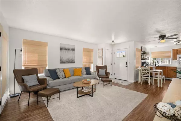 3108 N Pine Ct, Spokane, WA 99205